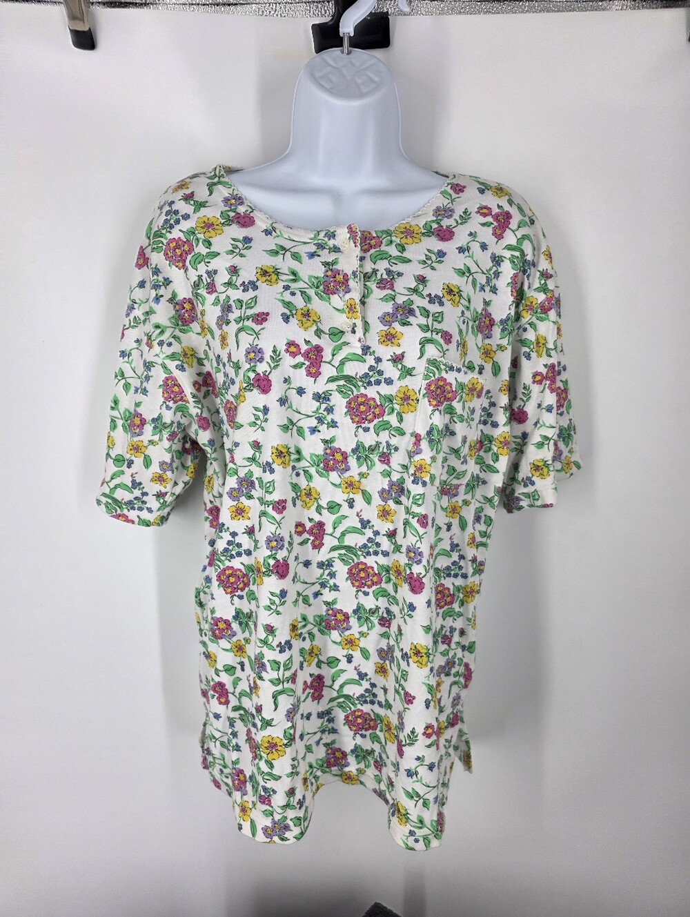 Vintage Jason Maxwell Floral Henley Top Small White Pink Grandmacore 90s